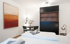 Easy-Flat Hauptplatz - City Center Apartments With A Kitchen